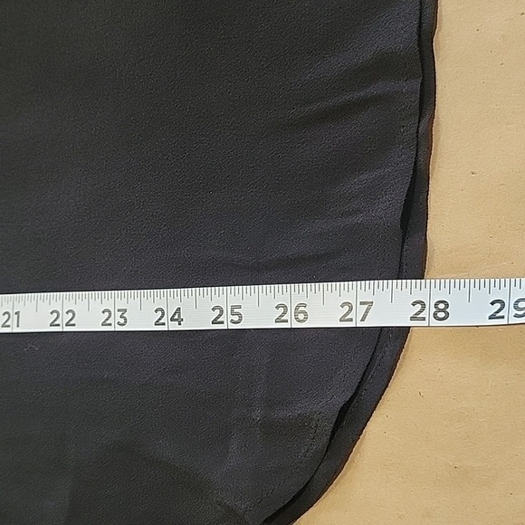H&M Size 2 Black 100% Viscose Short Sleeve Blouse, NEW with Tag - Picture 10 of 12